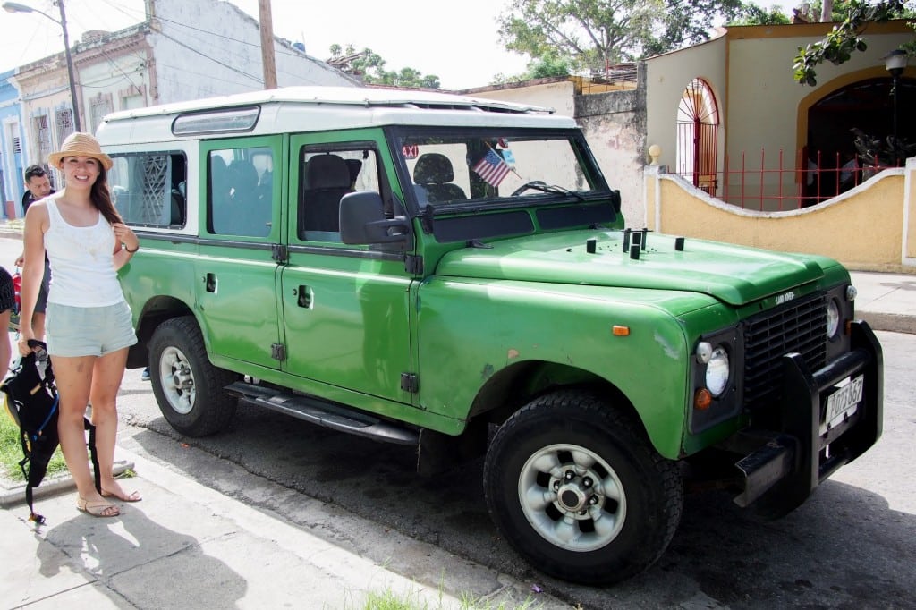 Land_Rover_in_Cuba
